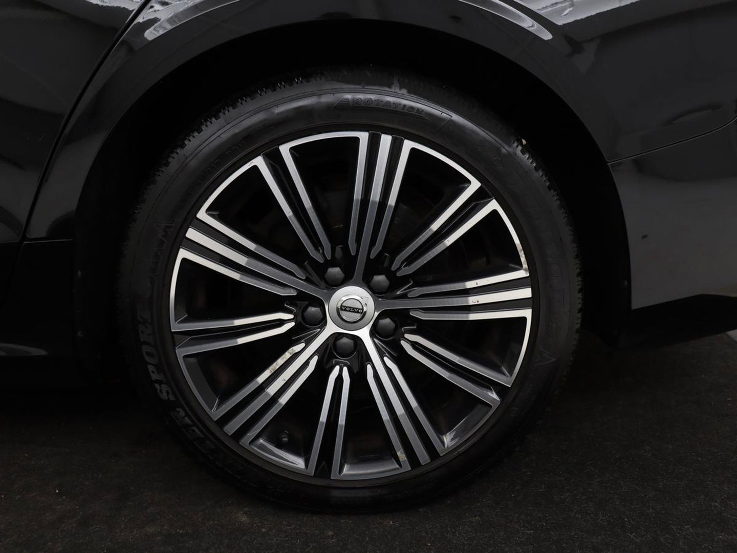 Volvo V60 2.0 T8 Recharge AWD Inscription | Leder | Stoelverwarming | Camera | Carplay | Memory | Adaptive cruise | Keyless | Full LED