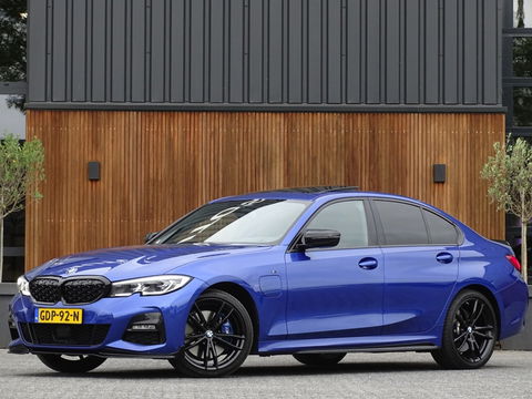 BMW 3-serie 330e 292PK / M-Individual / M340 Ed. / Head-up / Laser