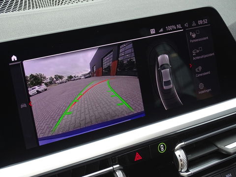 BMW 3-serie 330e 292PK / M-Individual / M340 Ed. / Head-up / Laser