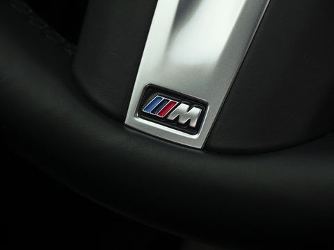 BMW 3-serie 330e 292PK / M-Individual / M340 Ed. / Head-up / Laser