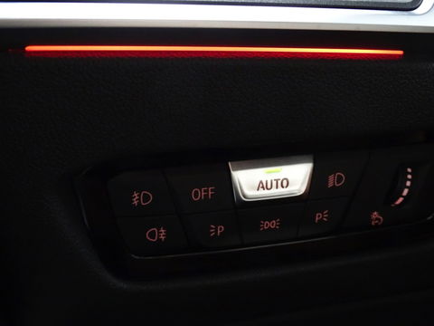 BMW 3-serie 330e 292PK / M-Individual / M340 Ed. / Head-up / Laser