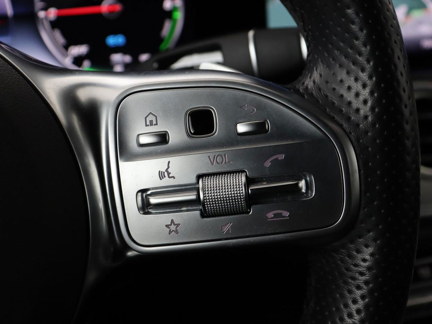 Mercedes-Benz E-Klasse 300de AMG Line | Adaptive cruise | Nappaleder | 360 Camera | Carplay | Stoelverwarming | Sfeerverlichting | Widescreen | Navigatie | Full LED
