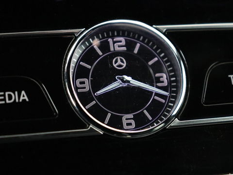 Mercedes-Benz E-Klasse 300de AMG Line | Adaptive cruise | Nappaleder | 360 Camera | Carplay | Stoelverwarming | Sfeerverlichting | Widescreen | Navigatie | Full LED