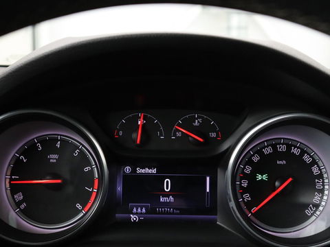 Opel Astra 1.4 Turbo Innovation | 150pk | Camera | Matrix LED | Comfortstoelen | Carplay | Navigatie | Keyless | Half leder | Climate control | Park Assist | Cruise control