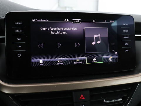 Škoda Kamiq 1.0 TSI Business Edition | Automaat | Stoelverwarming | Trekhaak | Carplay | Navigatie | Virtual Cockpit | Parkeerhulp | Climate control