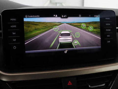 Škoda Kamiq 1.0 TSI Business Edition | Automaat | Stoelverwarming | Trekhaak | Carplay | Navigatie | Virtual Cockpit | Parkeerhulp | Climate control