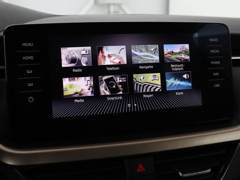 Škoda Kamiq 1.0 TSI Business Edition | Automaat | Stoelverwarming | Trekhaak | Carplay | Navigatie | Virtual Cockpit | Parkeerhulp | Climate control