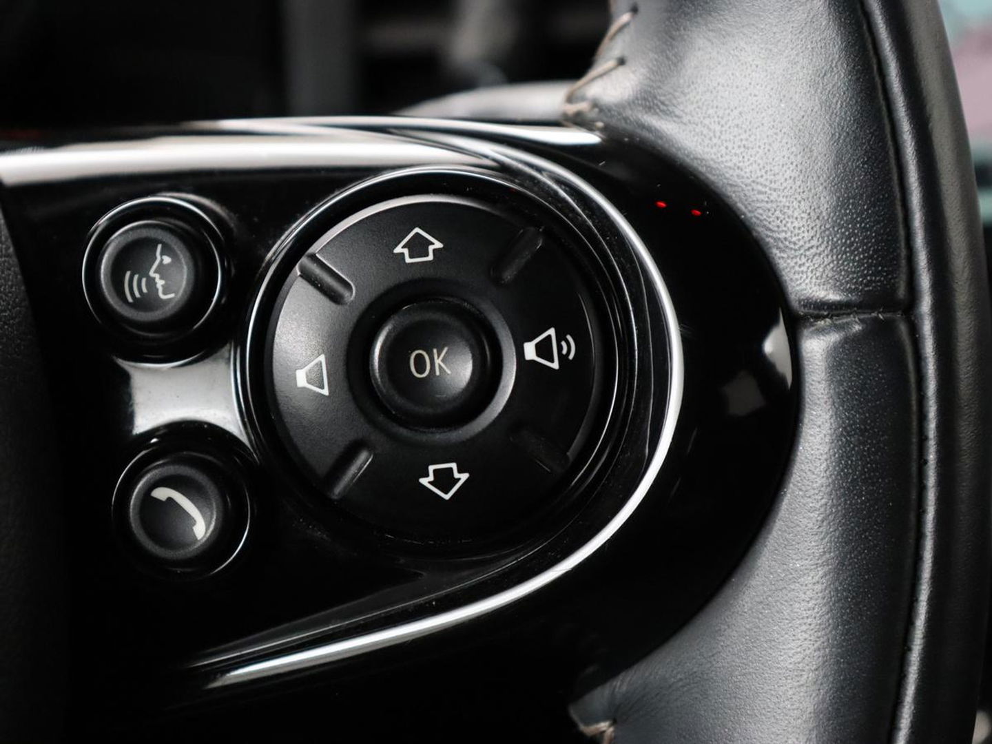 MINI Cooper 1.5 John Cooper Works | Leder/Alcantara | Stoelverwarming | Harman/Kardon | Carplay | Full LED | Navigatie | Park Assist | Climate control