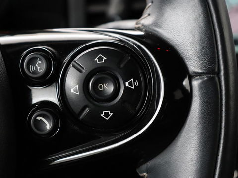 MINI Cooper 1.5 John Cooper Works | Leder/Alcantara | Stoelverwarming | Harman/Kardon | Carplay | Full LED | Navigatie | Park Assist | Climate control