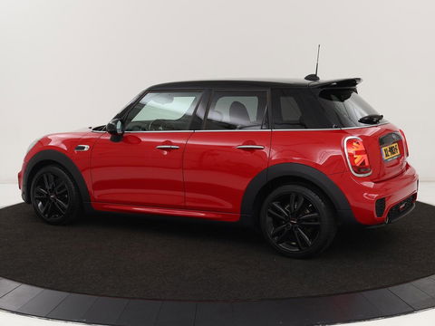 MINI Cooper 1.5 John Cooper Works | Leder/Alcantara | Stoelverwarming | Harman/Kardon | Carplay | Full LED | Navigatie | Park Assist | Climate control