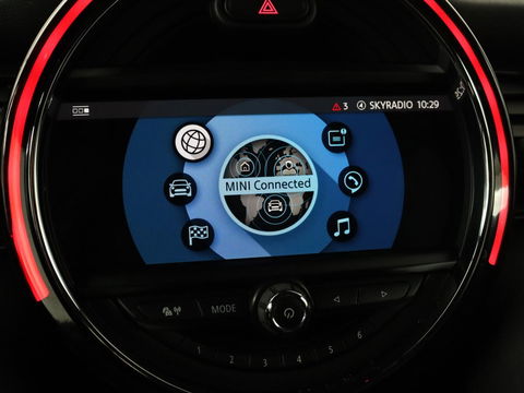 MINI Cooper 1.5 John Cooper Works | Leder/Alcantara | Stoelverwarming | Harman/Kardon | Carplay | Full LED | Navigatie | Park Assist | Climate control