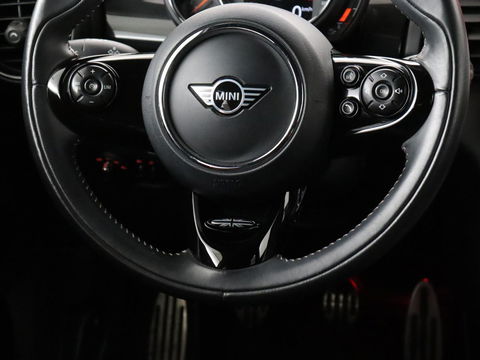 MINI Cooper 1.5 John Cooper Works | Leder/Alcantara | Stoelverwarming | Harman/Kardon | Carplay | Full LED | Navigatie | Park Assist | Climate control