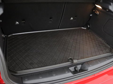 MINI Cooper 1.5 John Cooper Works | Leder/Alcantara | Stoelverwarming | Harman/Kardon | Carplay | Full LED | Navigatie | Park Assist | Climate control