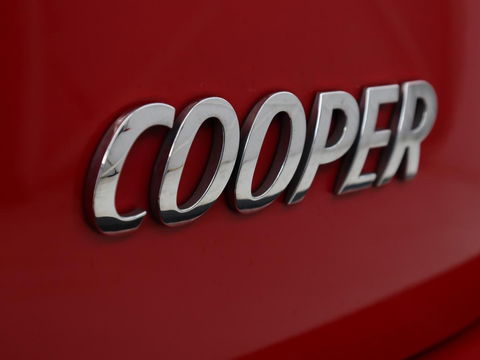 MINI Cooper 1.5 John Cooper Works | Leder/Alcantara | Stoelverwarming | Harman/Kardon | Carplay | Full LED | Navigatie | Park Assist | Climate control