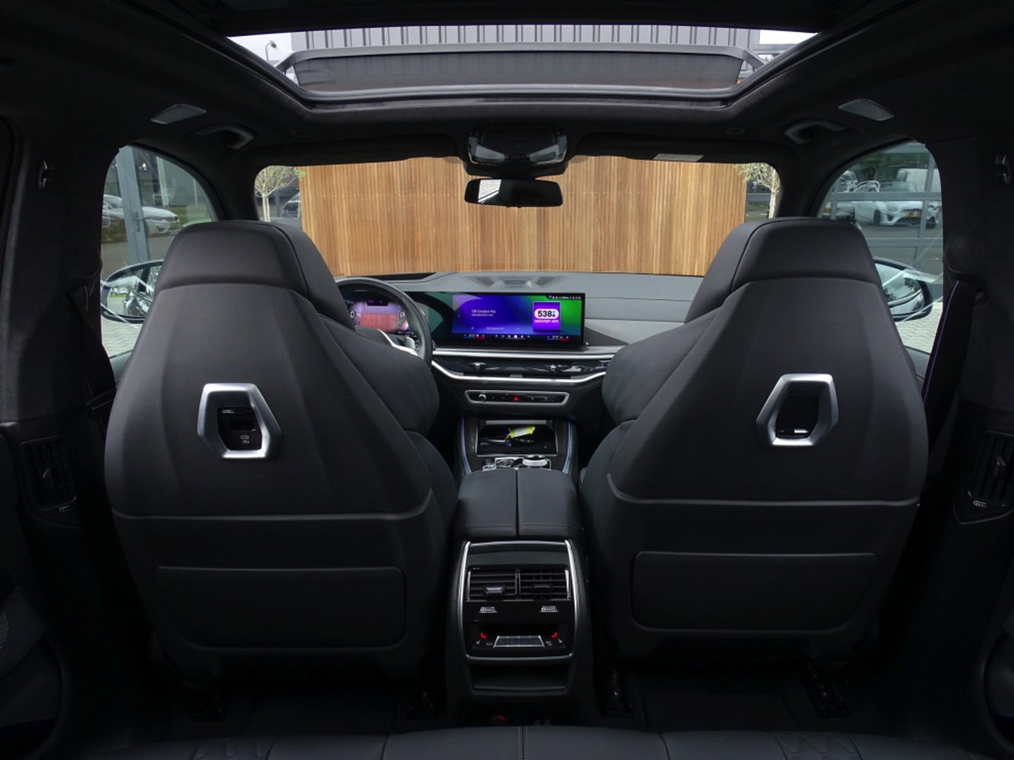 BMW X5 X5 50e X-drive 490PK / M- Individual / B&W / Carbon / 2024