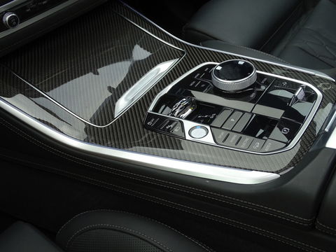 BMW X5 X5 50e X-drive 490PK / M- Individual / B&W / Carbon / 2024