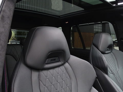 BMW X5 X5 50e X-drive 490PK / M- Individual / B&W / Carbon / 2024