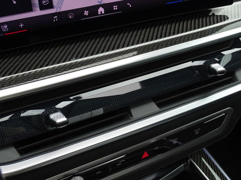 BMW X5 X5 50e X-drive 490PK / M- Individual / B&W / Carbon / 2024