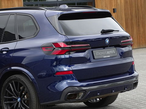 BMW X5 X5 50e X-drive 490PK / M- Individual / B&W / Carbon / 2024