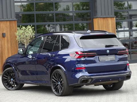 BMW X5 X5 50e X-drive 490PK / M- Individual / B&W / Carbon / 2024