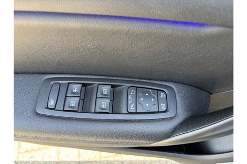 Renault Mégane 1.2 TCE BOSE NAVI AIRCO/ECC PDC