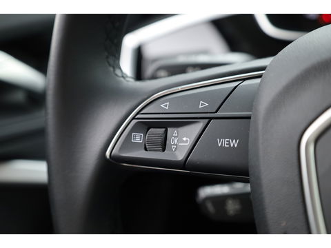 Audi Q3 45 TFSI e S-Line | Navi | Adapt. Cruise | Elek. Trekhaak | Keyless | Apple CarPlay | Dodehoek