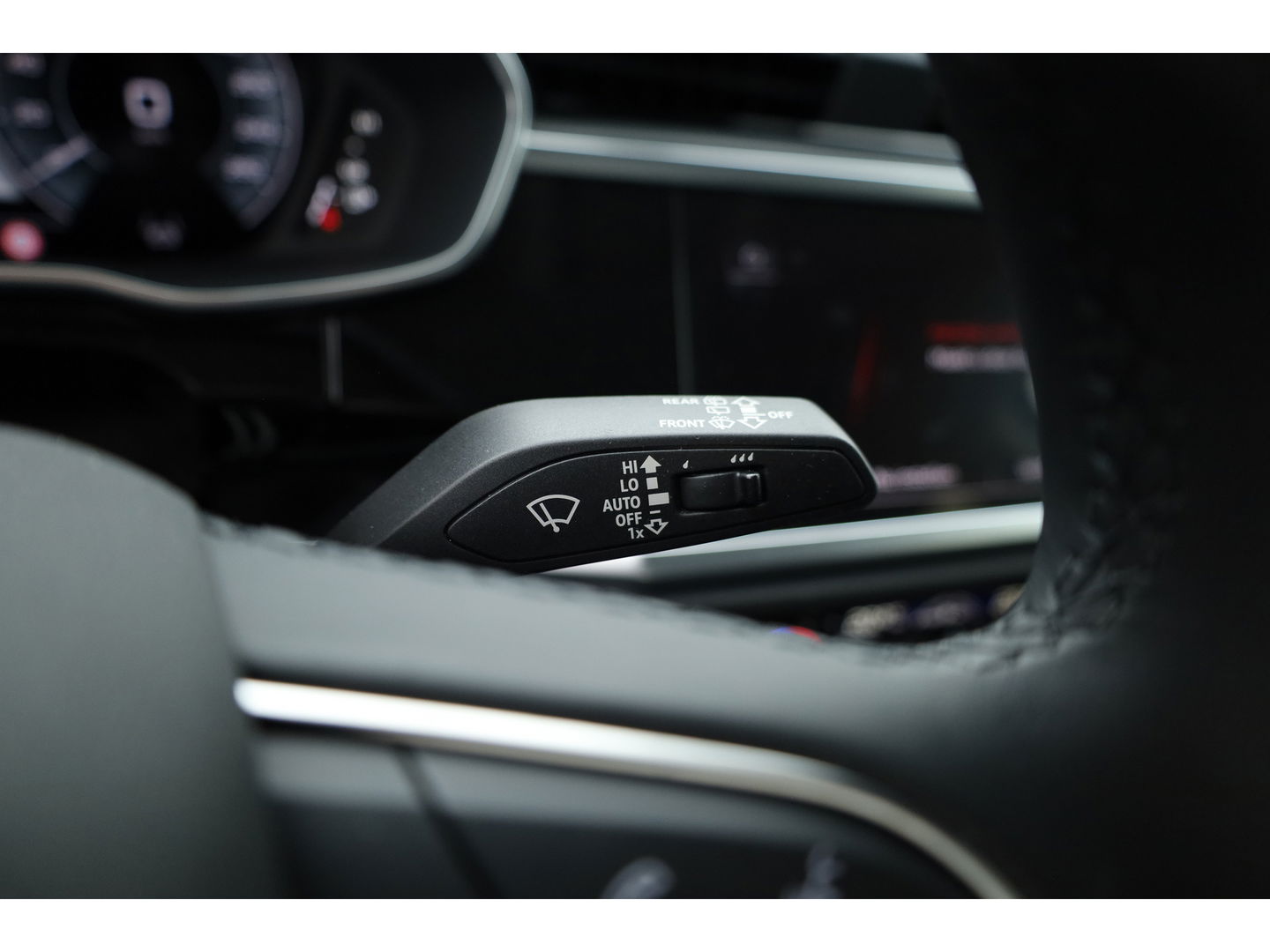 Audi Q3 45 TFSI e S-Line | Navi | Adapt. Cruise | Elek. Trekhaak | Keyless | Apple CarPlay | Dodehoek
