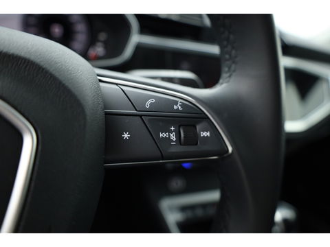 Audi Q3 45 TFSI e S-Line | Navi | Adapt. Cruise | Elek. Trekhaak | Keyless | Apple CarPlay | Dodehoek