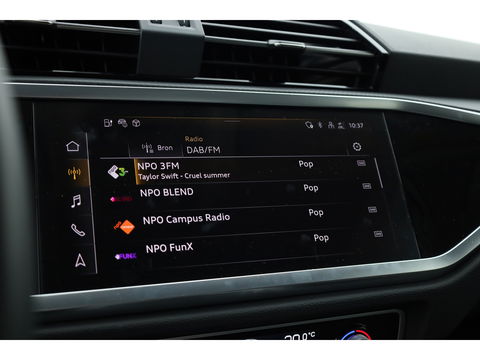 Audi Q3 45 TFSI e S-Line | Navi | Adapt. Cruise | Elek. Trekhaak | Keyless | Apple CarPlay | Dodehoek