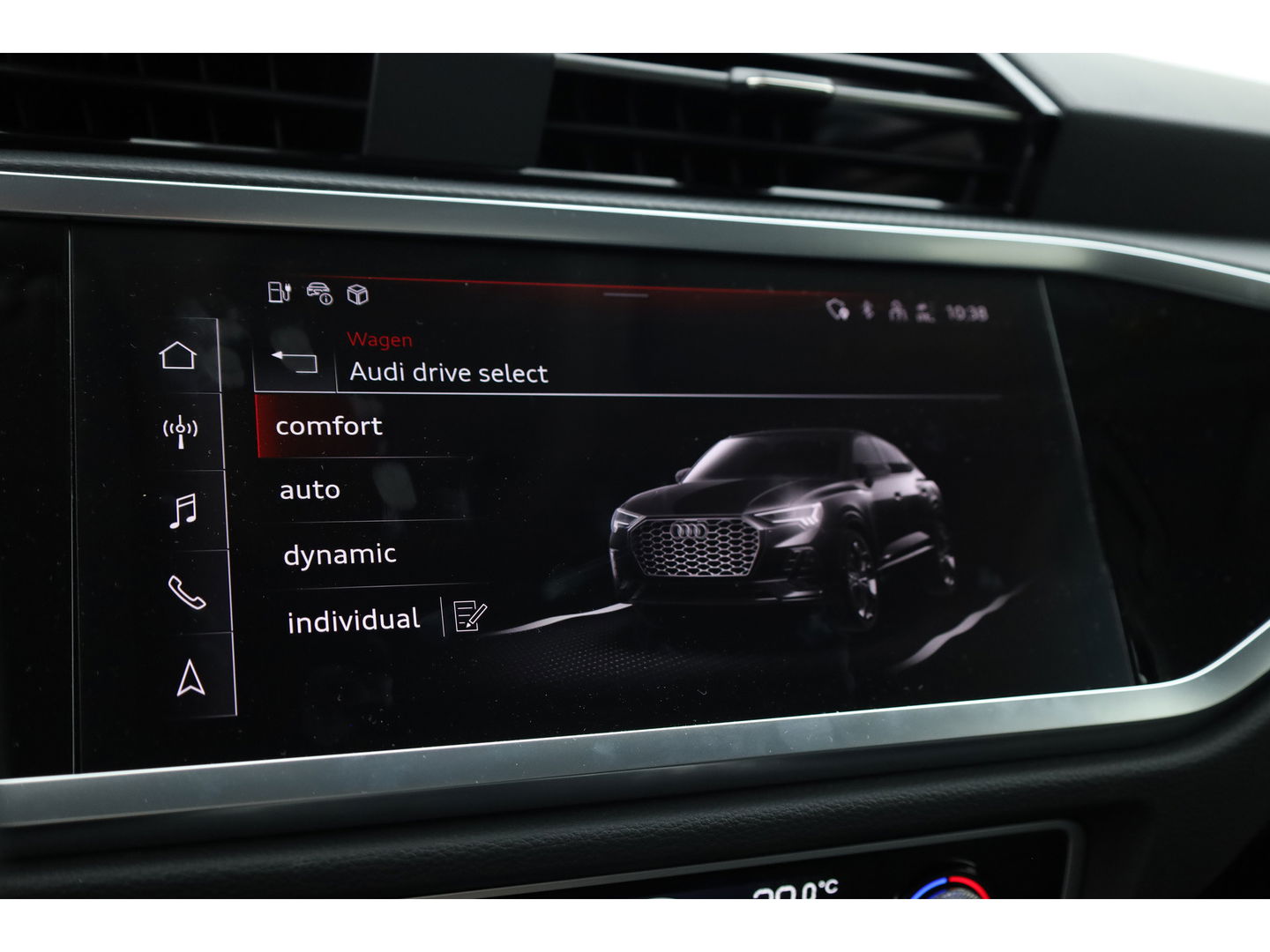 Audi Q3 45 TFSI e S-Line | Navi | Adapt. Cruise | Elek. Trekhaak | Keyless | Apple CarPlay | Dodehoek