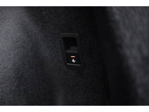 Audi Q3 45 TFSI e S-Line | Navi | Adapt. Cruise | Elek. Trekhaak | Keyless | Apple CarPlay | Dodehoek