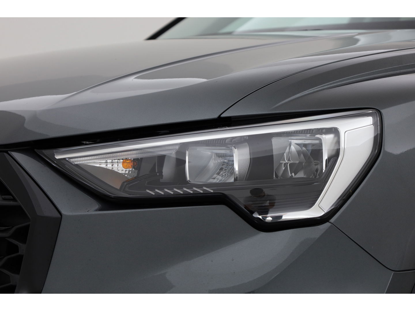 Audi Q3 45 TFSI e S-Line | Navi | Adapt. Cruise | Elek. Trekhaak | Keyless | Apple CarPlay | Dodehoek