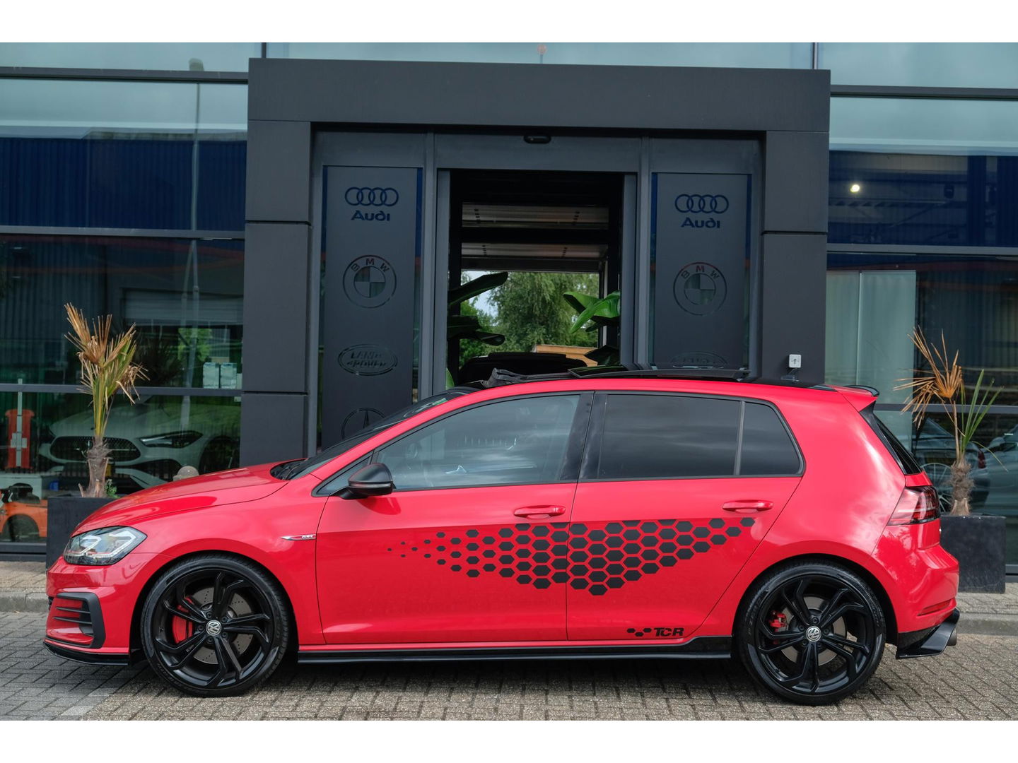 Volkswagen Golf 2.0 TSI GTI TCR 290pk Panoramadak STAGE 3 475PK Dynaudio Volleder Performance pack DCC 19" LMV