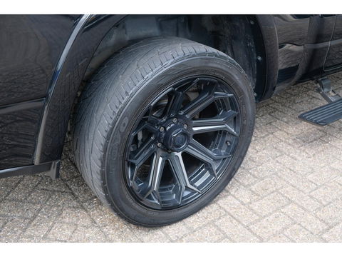 Dodge Ram 1500 5.7 V8 401pk 4x4 Crew Cab Laramie Night edition Panoramadak Bomvol! Stoelventilatie Trekhaak