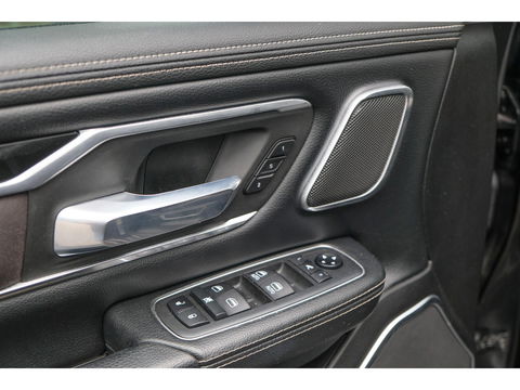 Dodge Ram 1500 5.7 V8 401pk 4x4 Crew Cab Laramie Night edition Panoramadak Bomvol! Stoelventilatie Trekhaak