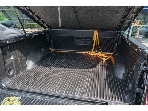 Dodge Ram 1500 5.7 V8 401pk 4x4 Crew Cab Laramie Night edition Panoramadak Bomvol! Stoelventilatie Trekhaak