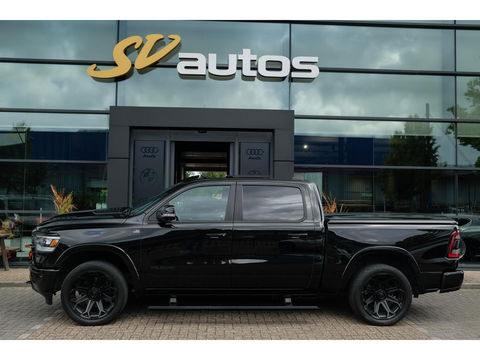 Dodge Ram 1500 5.7 V8 401pk 4x4 Crew Cab Laramie Night edition Panoramadak Bomvol! Stoelventilatie Trekhaak