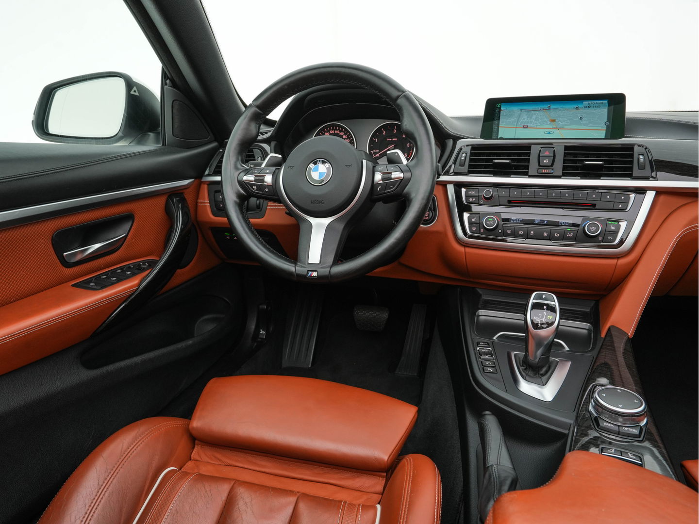 BMW 4 Serie Cabrio 435d xDrive M-SportPack Centennial High-Executive Aut. *LUXURY-LEATHER | FULL-LED | ADAPTIVE-CRUISE | MEMORY-PACK | AIRSCARF | BLINDSPOT | HIFI-SOUND | KEYLESS | DAB+ | HEATED-SPORTSEATS | CAMERA | HEAD-UP | NAVI-FULLMAP | 19''ALU*