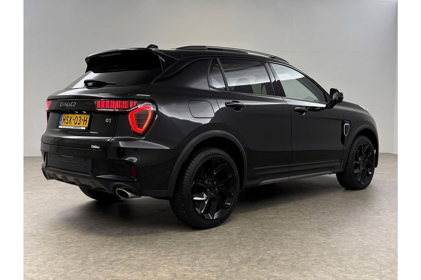 Lynk Co 01 1.5 Black Edition 262PK Pano Sfeer LED 360Camera Virtual ACC Memory Carplay Clima Navi PDC 20"LMV