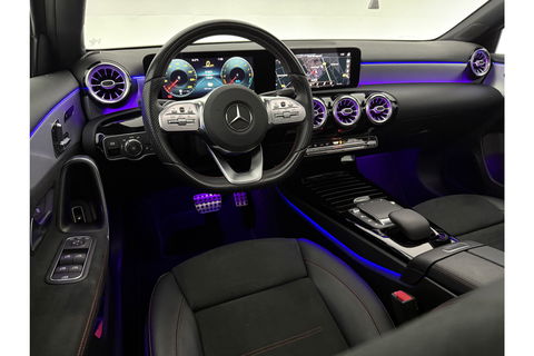 Mercedes-Benz A-Klasse 250 e AMG 235PK Pano Sfeer Trekhaak Virtual LED Camera Carplay Memory Clima Cruise Navi PDC 18"LMV