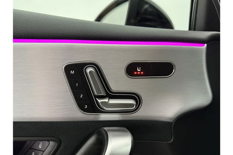 Mercedes-Benz A-Klasse 250 e AMG 235PK Pano Sfeer Trekhaak Virtual LED Camera Carplay Memory Clima Cruise Navi PDC 18"LMV