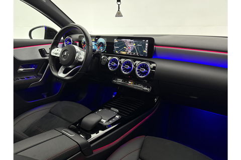 Mercedes-Benz A-Klasse 250 e AMG 235PK Pano Sfeer Trekhaak Virtual LED Camera Carplay Memory Clima Cruise Navi PDC 18"LMV