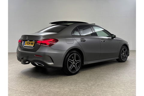 Mercedes-Benz A-Klasse 250 e AMG 235PK Pano Sfeer Trekhaak Virtual LED Camera Carplay Memory Clima Cruise Navi PDC 18"LMV
