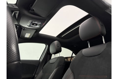 Mercedes-Benz A-Klasse 250 e AMG 235PK Pano Sfeer Trekhaak Virtual LED Camera Carplay Memory Clima Cruise Navi PDC 18"LMV
