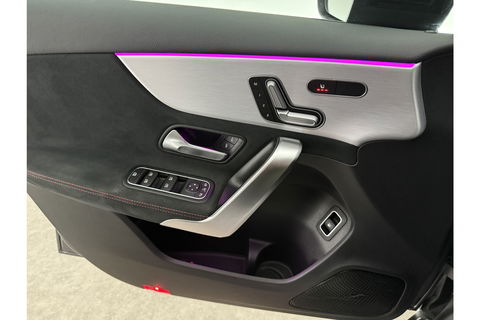 Mercedes-Benz A-Klasse 250 e AMG 235PK Pano Sfeer Trekhaak Virtual LED Camera Carplay Memory Clima Cruise Navi PDC 18"LMV
