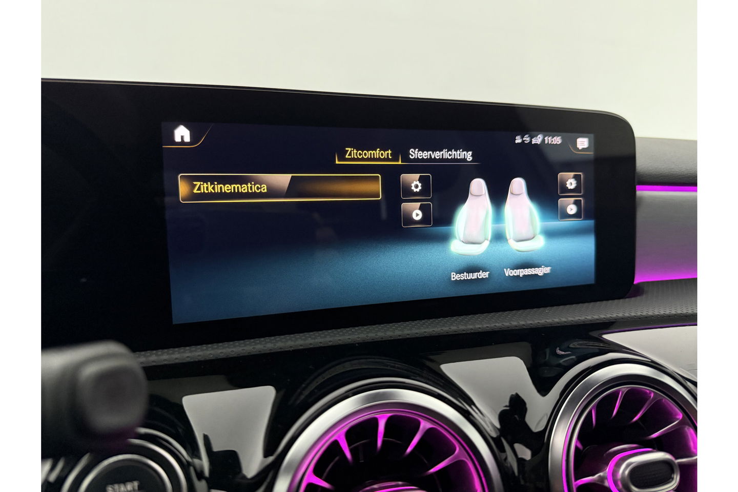 Mercedes-Benz A-Klasse 250 e AMG 235PK Pano Sfeer Trekhaak Virtual LED Camera Carplay Memory Clima Cruise Navi PDC 18"LMV