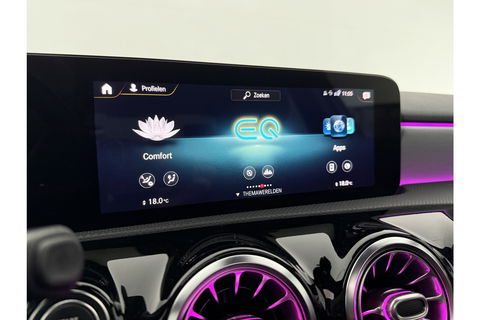 Mercedes-Benz A-Klasse 250 e AMG 235PK Pano Sfeer Trekhaak Virtual LED Camera Carplay Memory Clima Cruise Navi PDC 18"LMV