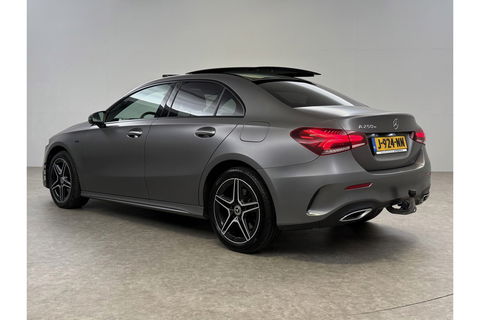 Mercedes-Benz A-Klasse 250 e AMG 235PK Pano Sfeer Trekhaak Virtual LED Camera Carplay Memory Clima Cruise Navi PDC 18"LMV