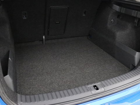 Škoda Enyaq iV 60 | Stoel & stuurverwarming | Carplay | Keyless | Navigatie | Camera | Cruise control | Full LED | Parkeerhulp | 20'' lichtmetalen velgen