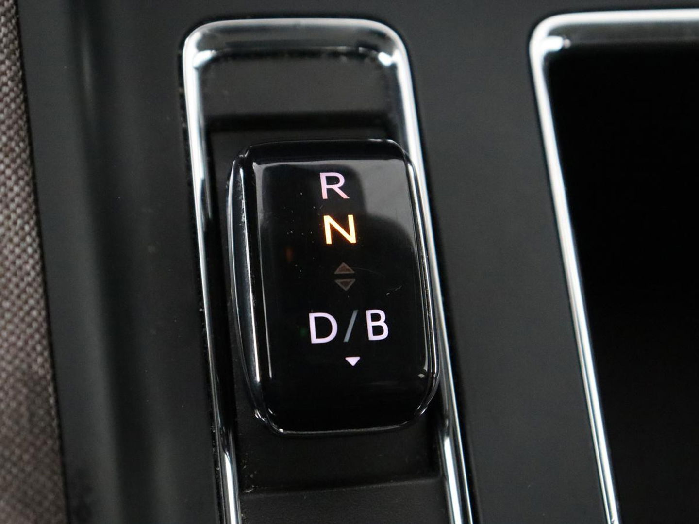 Škoda Enyaq iV 60 | Stoel & stuurverwarming | Carplay | Keyless | Navigatie | Camera | Cruise control | Full LED | Parkeerhulp | 20'' lichtmetalen velgen